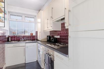 GuestReady - Homely and Serene 1Bed Apartment in Islington - image 13